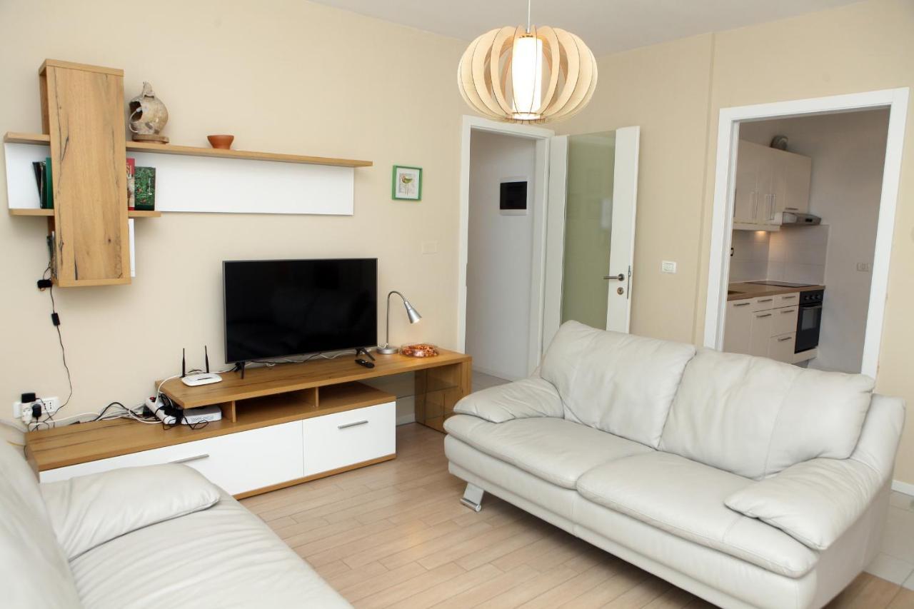 Apartment Homey Retreat Lure
