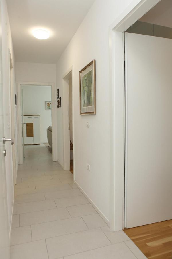 Homey Retreat Lure Apartment Koper