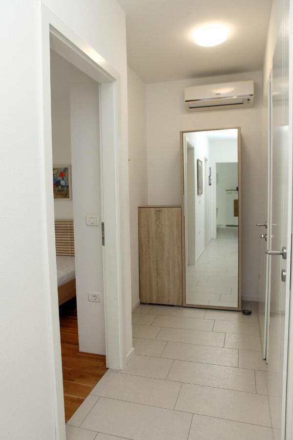 Apartment Homey Retreat Lure *